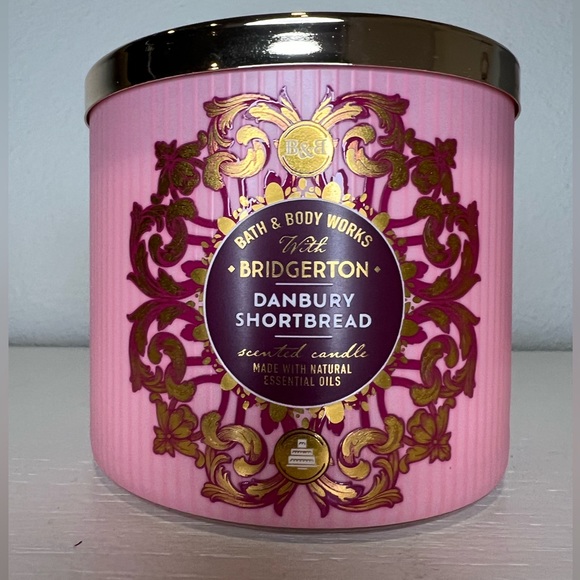Bath & Body Works | Accents | Bridgerton Danbury Shortbread Candle Bath ...
